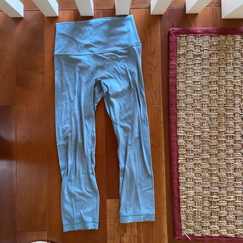 Lululemon cropped align pant in light blue